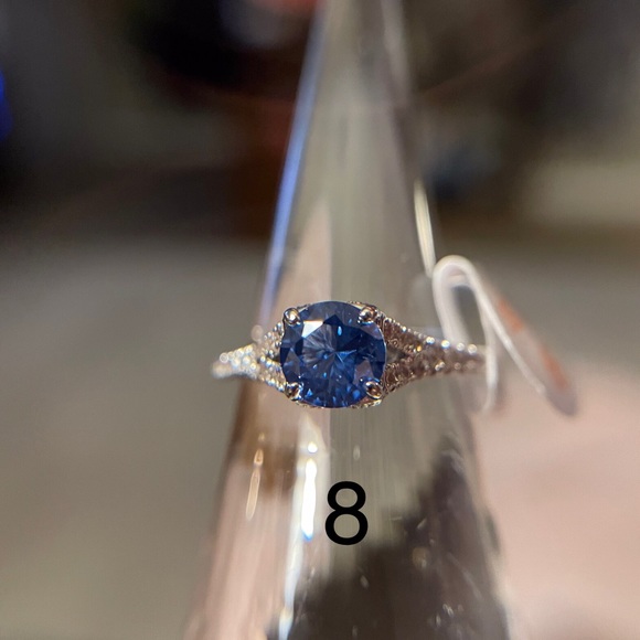 Size 6 Bomb Party Rings - Picture 4 of 4